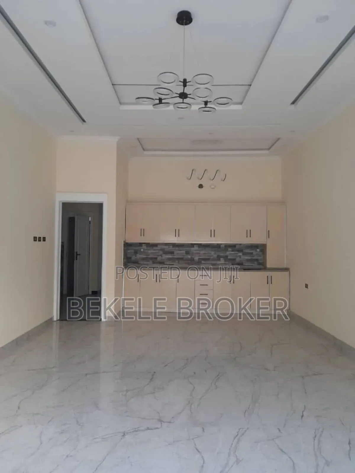 Furnished 4bdrm Apartment in አፓርትመንት, Bole for sale