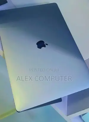 New Laptop Apple MacBook Pro 2019 32GB Intel Core I9 SSD 1T