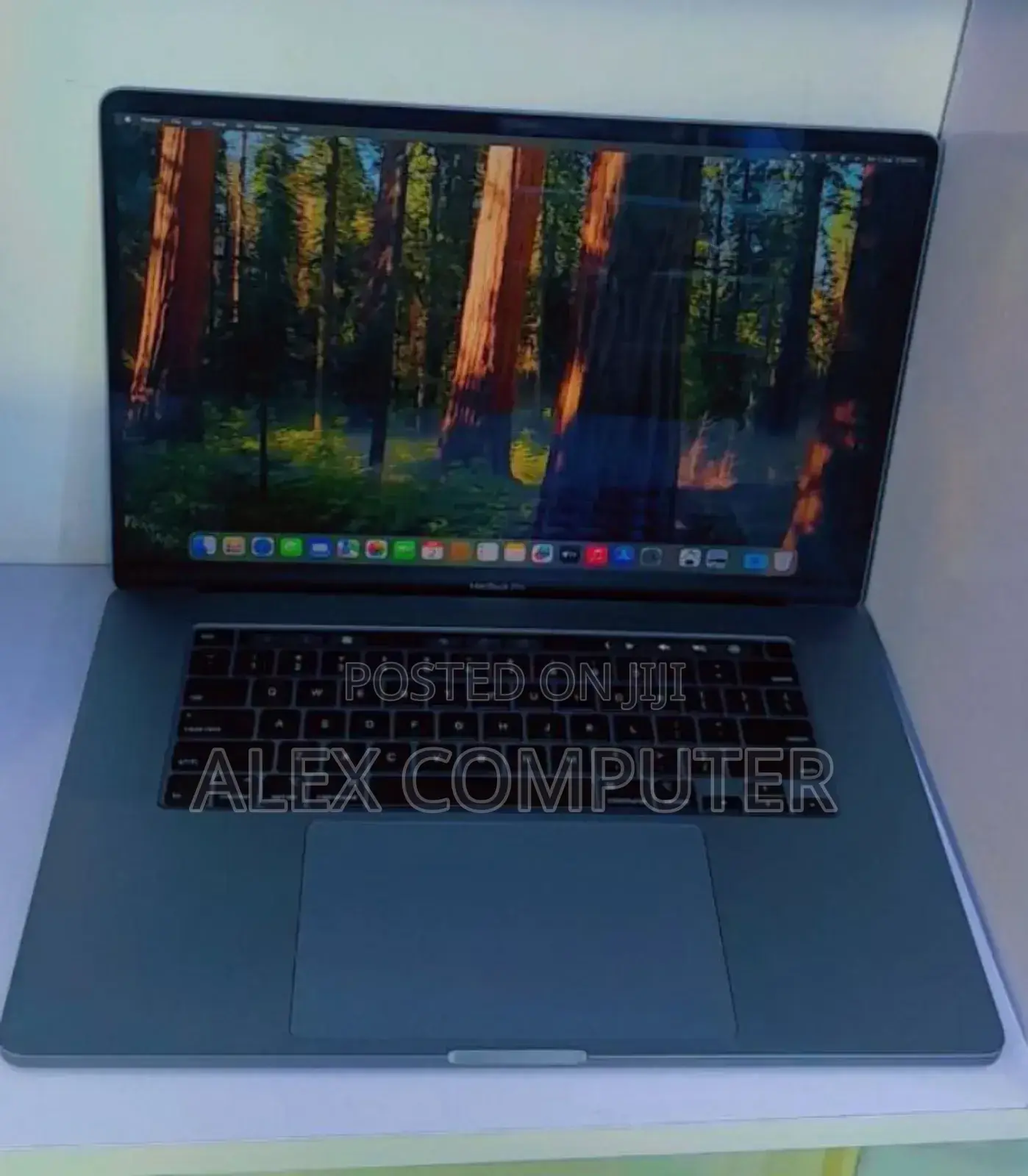 New Laptop Apple MacBook Pro 2019 32GB Intel Core I9 SSD 1T