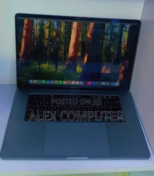 New Laptop Apple MacBook Pro 2019 32GB Intel Core I9 SSD 1T