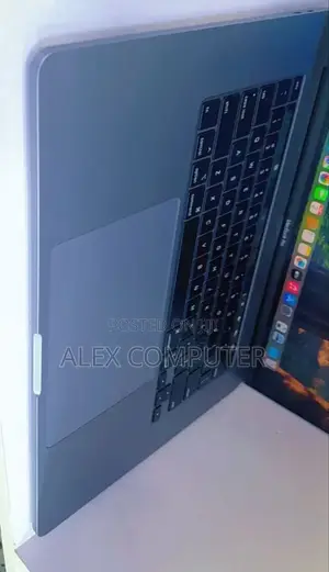 New Laptop Apple MacBook Pro 2019 32GB Intel Core I9 SSD 1T