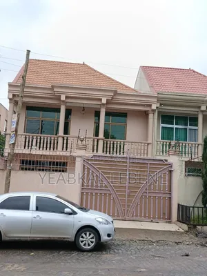 5bdrm House in Bole for sale