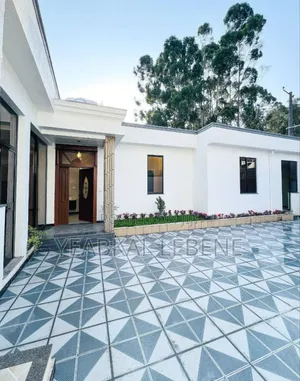 3bdrm Villa in Bole for sale