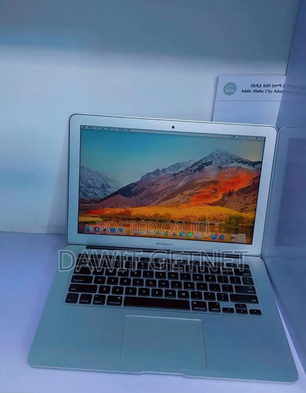 New Laptop Apple MacBook Pro 2019 4GB Intel Core I5 SSD 128GB