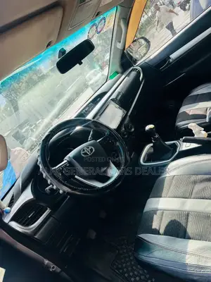 Toyota Hilux 2017 Black