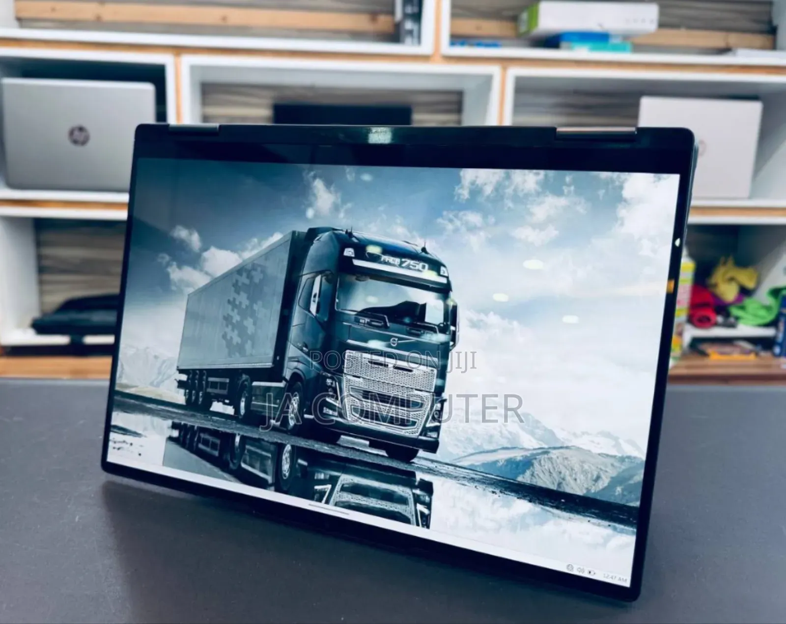 New Laptop Lenovo Yoga 7i 16GB Intel Core I7 SSD 512GB