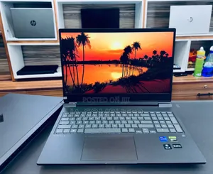 New Laptop HP Victus 16 16GB Intel Core I7 SSD 1T