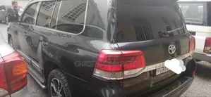 Toyota Land Cruiser 4.5 V8 VXR 2016 Gray