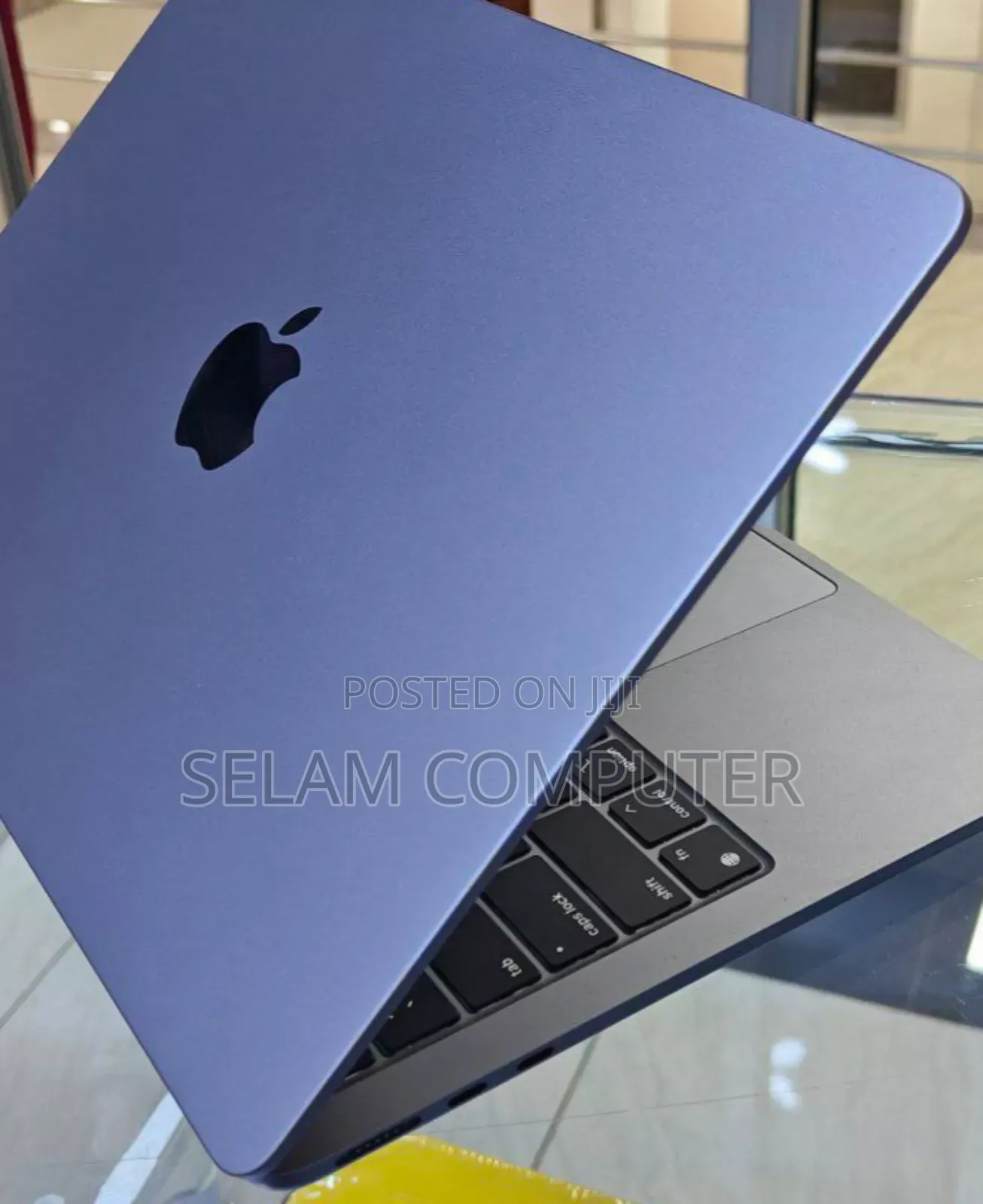 New Laptop Apple MacBook Air 2022 M2 8GB Apple M2 SSD 512GB