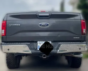 Ford F-150 XLT 4dr SuperCab 4WD 8 ft. LB (5.0L 8cyl 6A) 2015 Gray