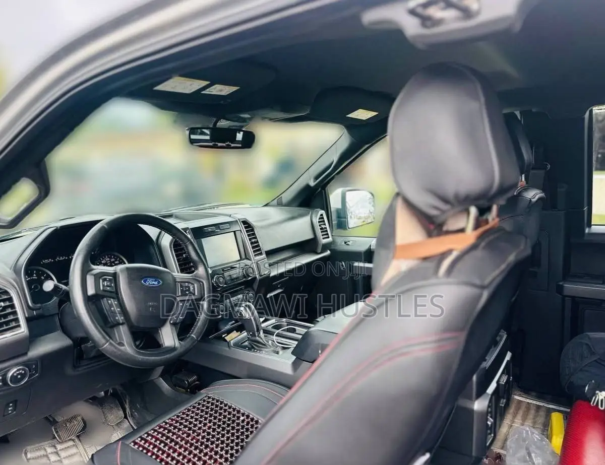 Ford F-150 XLT 4dr SuperCab 4WD 8 ft. LB (5.0L 8cyl 6A) 2015 Silver