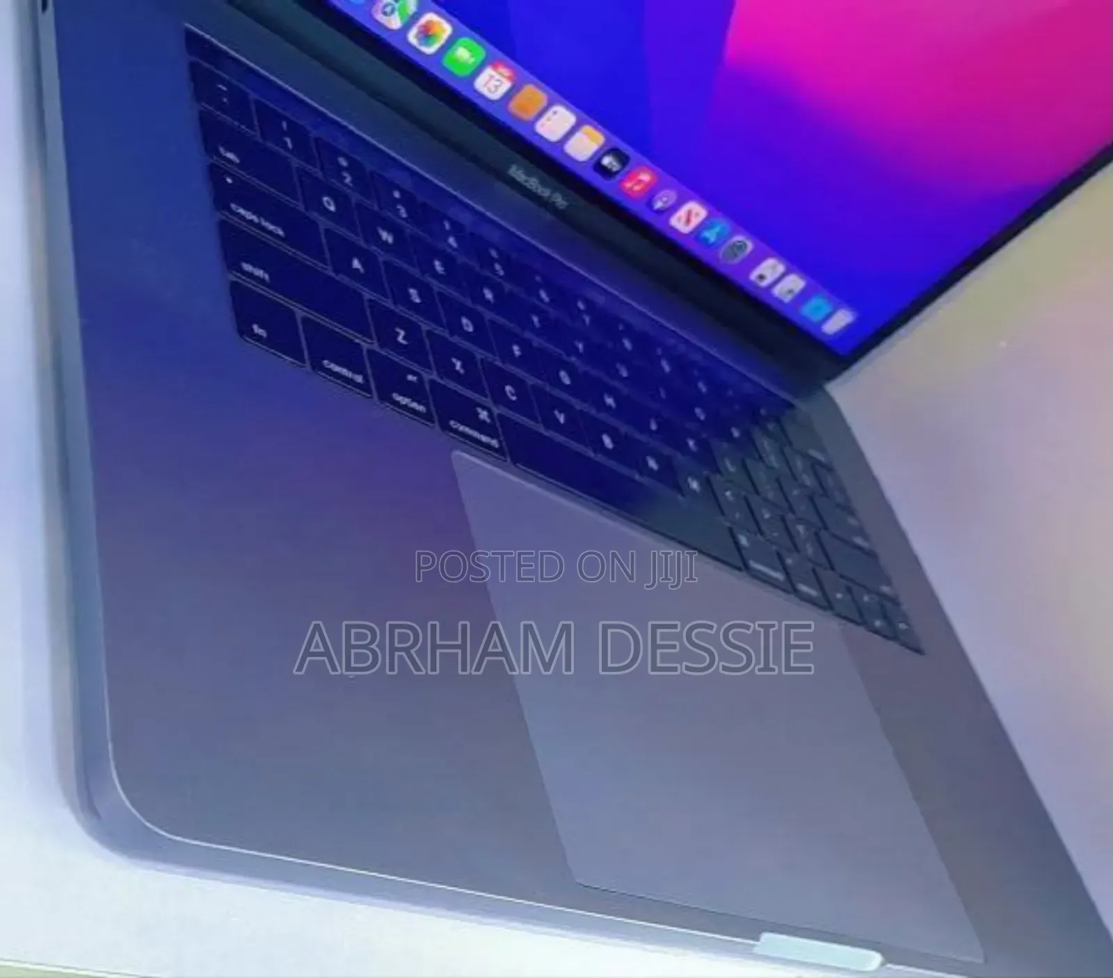 New Laptop Apple MacBook Pro 2017 16GB Intel Core I7 SSD 512GB