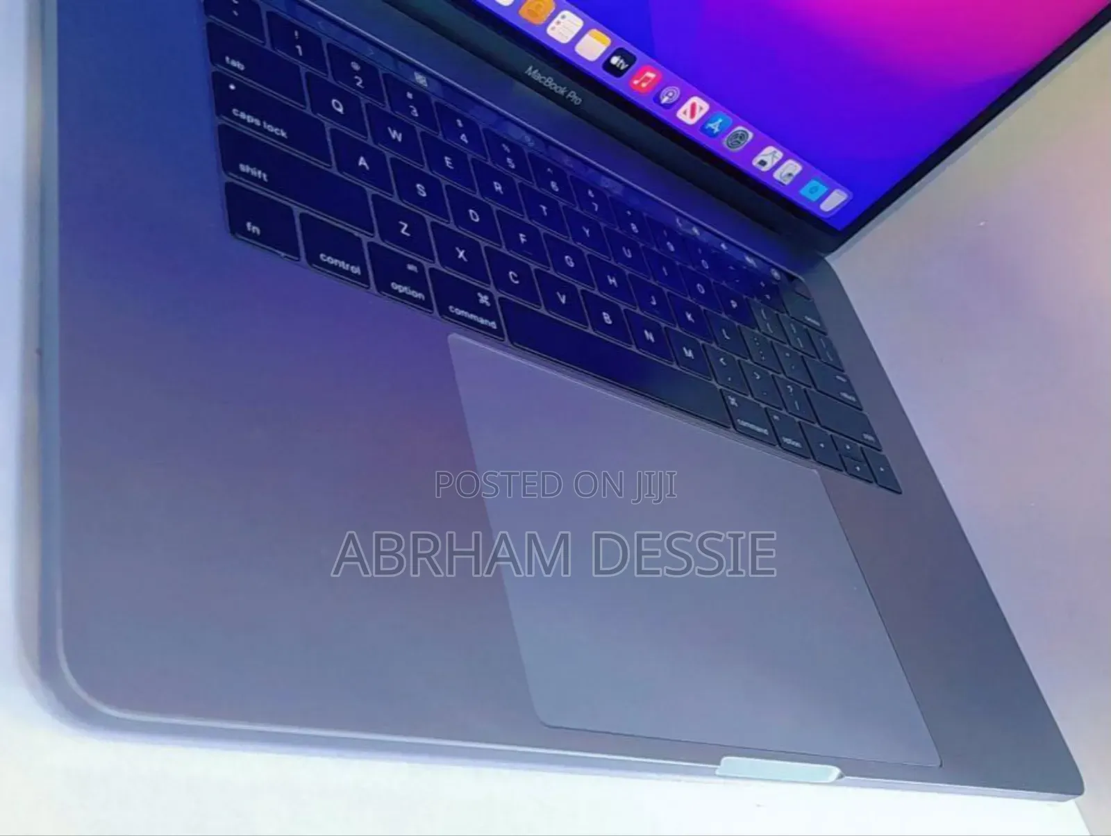 New Laptop Apple MacBook Pro 2017 16GB Intel Core I7 SSD 512GB