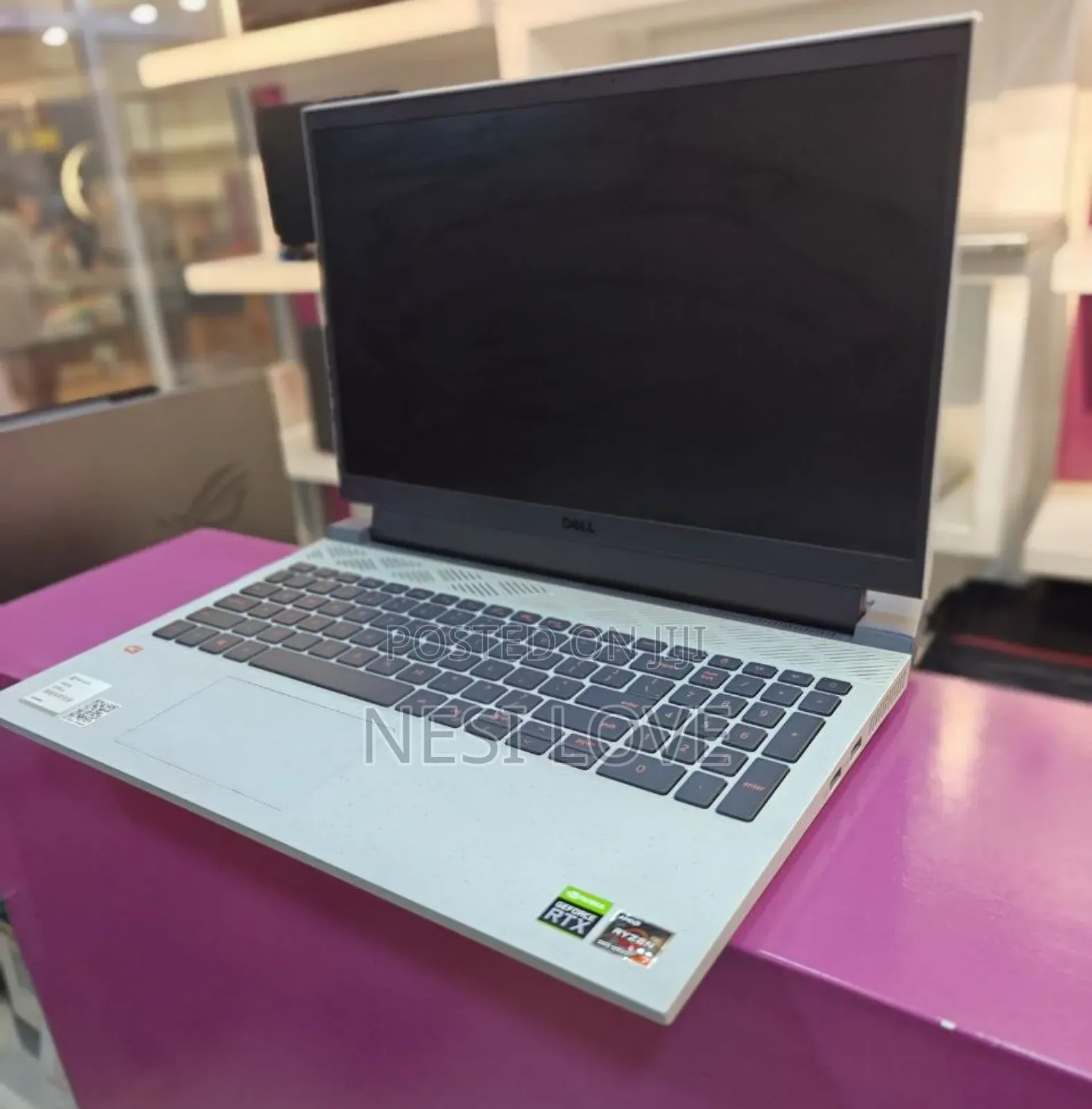 New Laptop Dell G15 5511 16GB AMD Ryzen 7 SSD 512GB