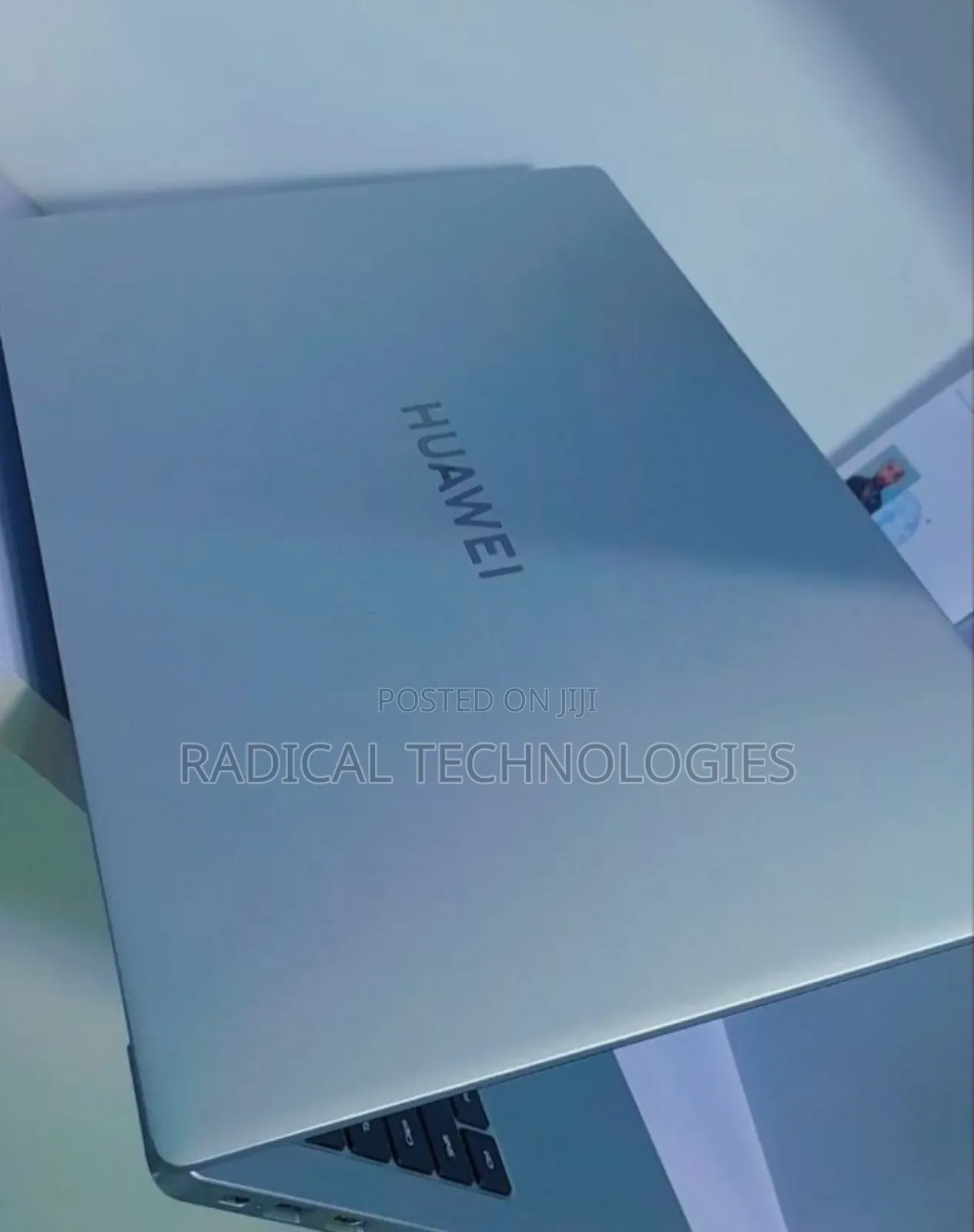 New Laptop Huawei MateBook 13 WRT-W19E 8GB Intel Core I5 SSD 512GB