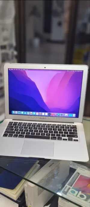 Laptop Apple MacBook Air 2017 8GB Intel Core I5 SSD 256GB