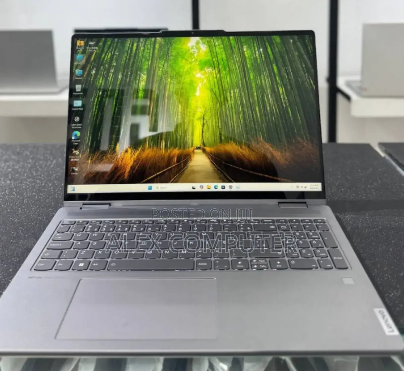 New Laptop Lenovo 32GB AMD Ryzen 5 SSD 512GB