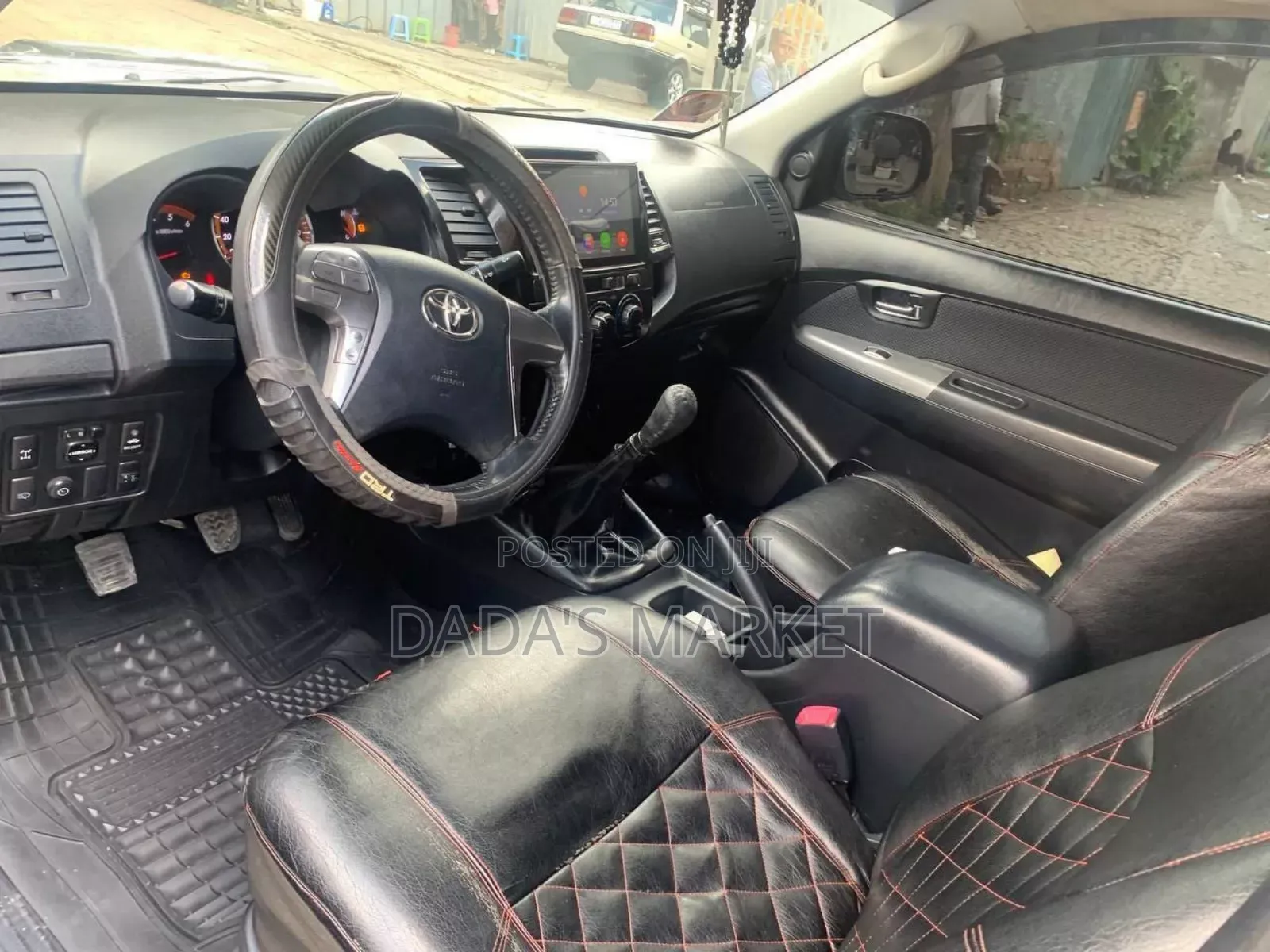 Toyota Hilux 2015 Silver