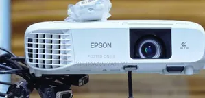 Photo - Rbrand New Epson Projector Has Remote Model Name: Eb-X39 Hardwa