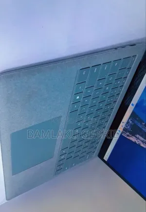 New Laptop Microsoft Surface 16GB Intel Core I7 SSD 512GB