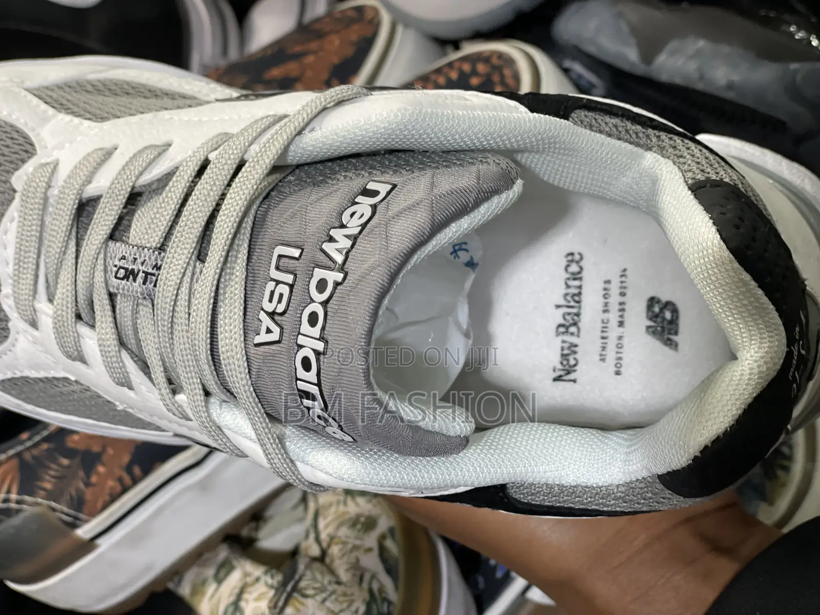 New Balance 960 Multicolor Mens Comfortable Sneaker White