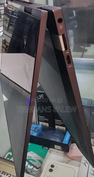 New Laptop HP Envy X360 8GB Intel Core I7 SSD 1T