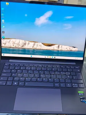 New Laptop Lenovo Yoga 700 32GB Intel Core I7 SSD 1T