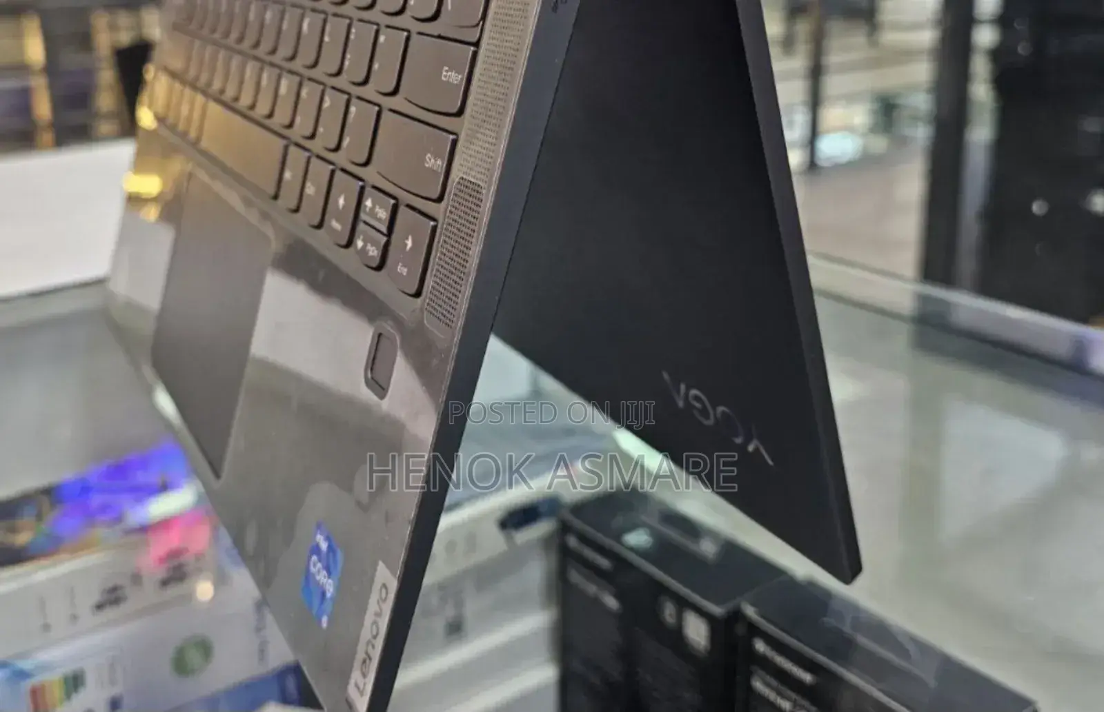 New Laptop Lenovo Yoga 7i 8GB Intel Core I5 SSD 512GB