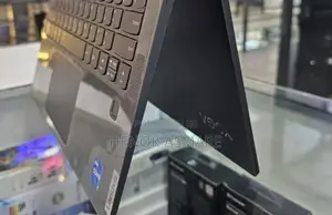 New Laptop Lenovo Yoga 7i 8GB Intel Core I5 SSD 512GB