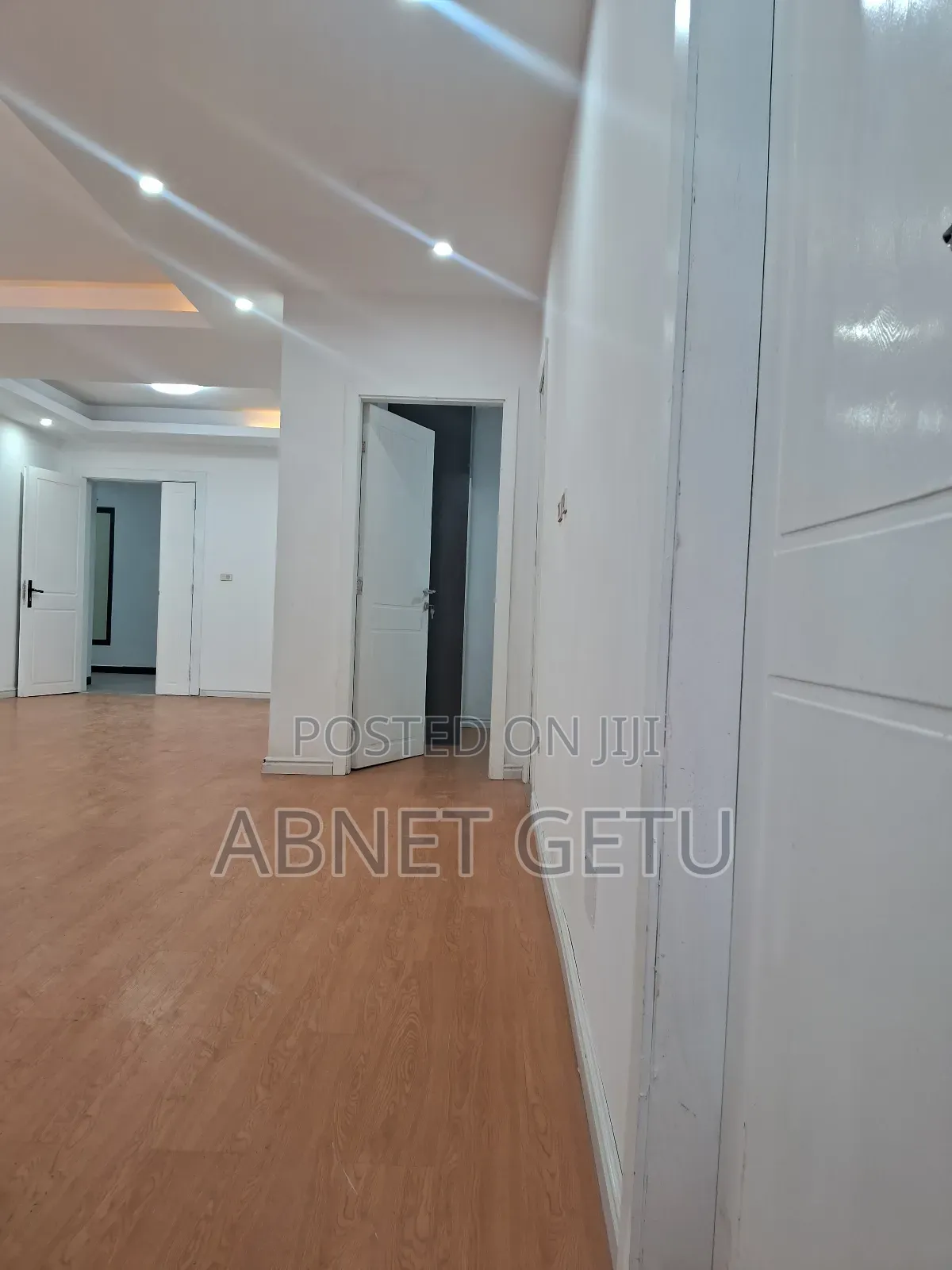 3bdrm Apartment in Jenboro, Bole for sale