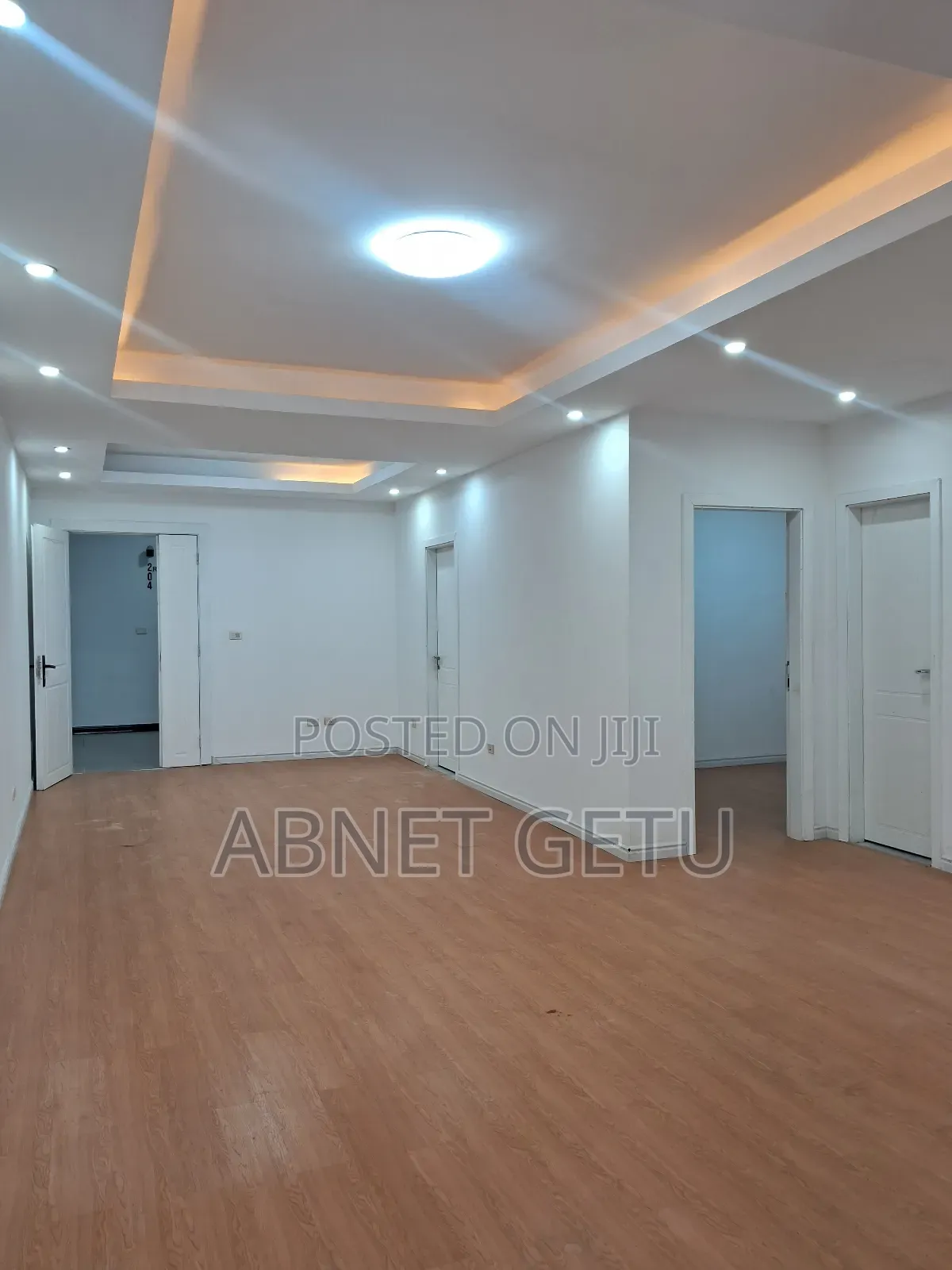 3bdrm Apartment in Jenboro, Bole for sale