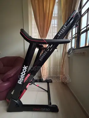 Photo - Reebok Jet 300 Treadmills በቤቶ ስፖርት ይስሩ ጤናዎን ይጠብቁአ.