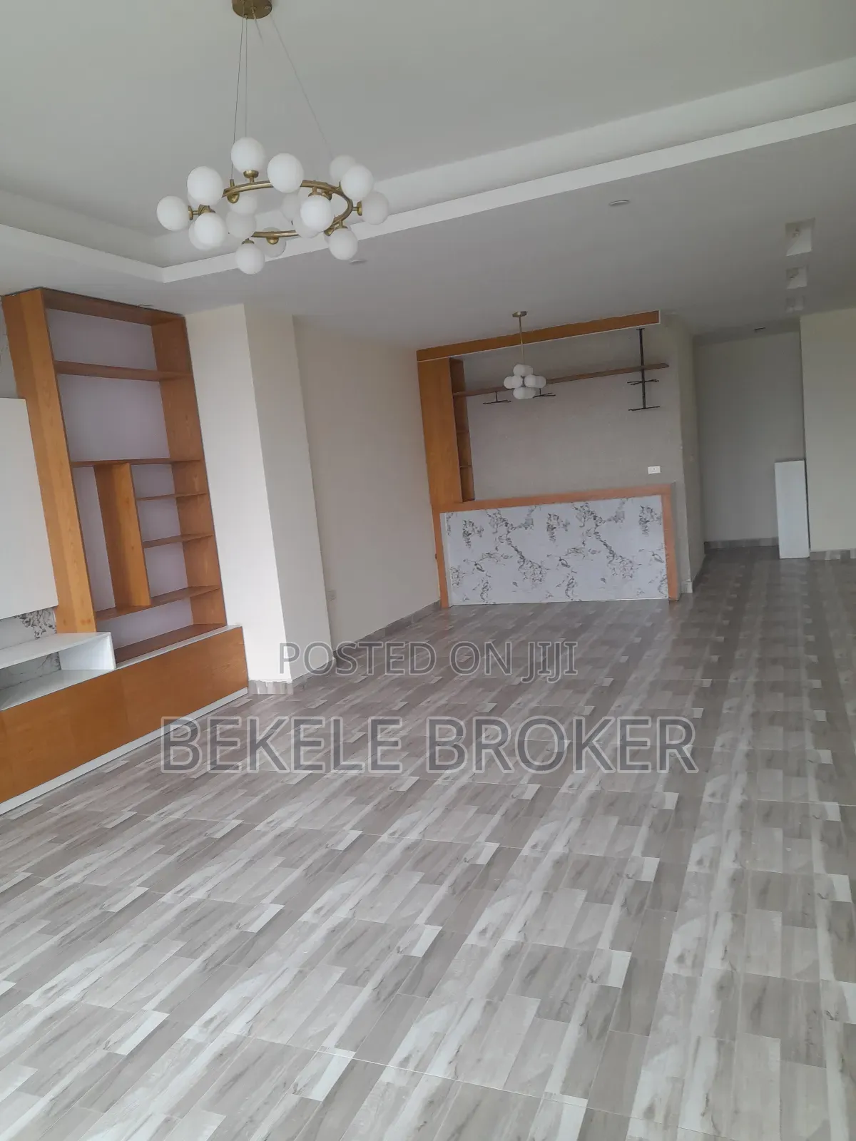 Furnished 8bdrm House in ጅ+1, Bole for sale