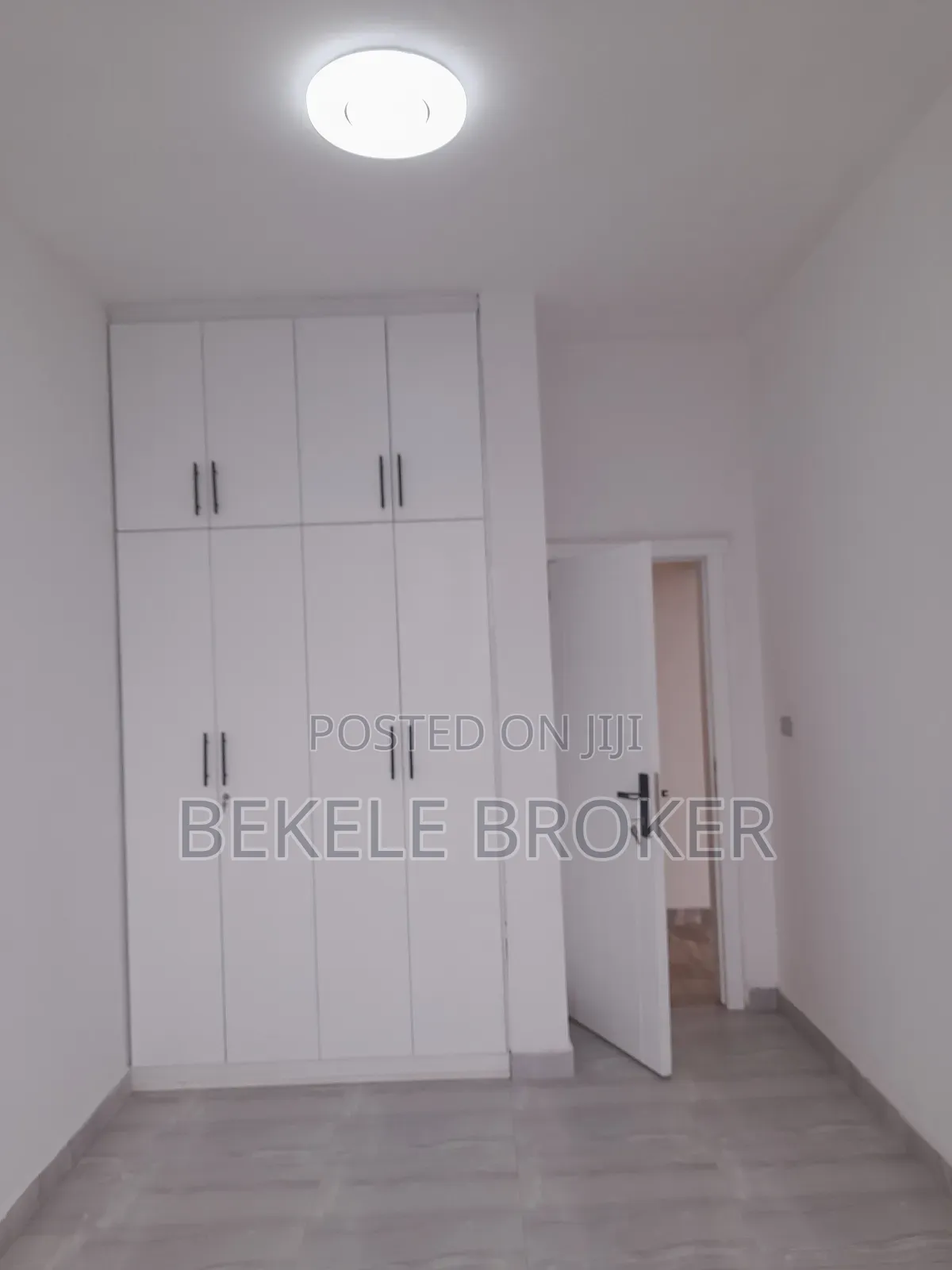 Furnished 8bdrm House in ጅ+1, Bole for sale