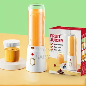 Photo - Portable Fruits Juicer