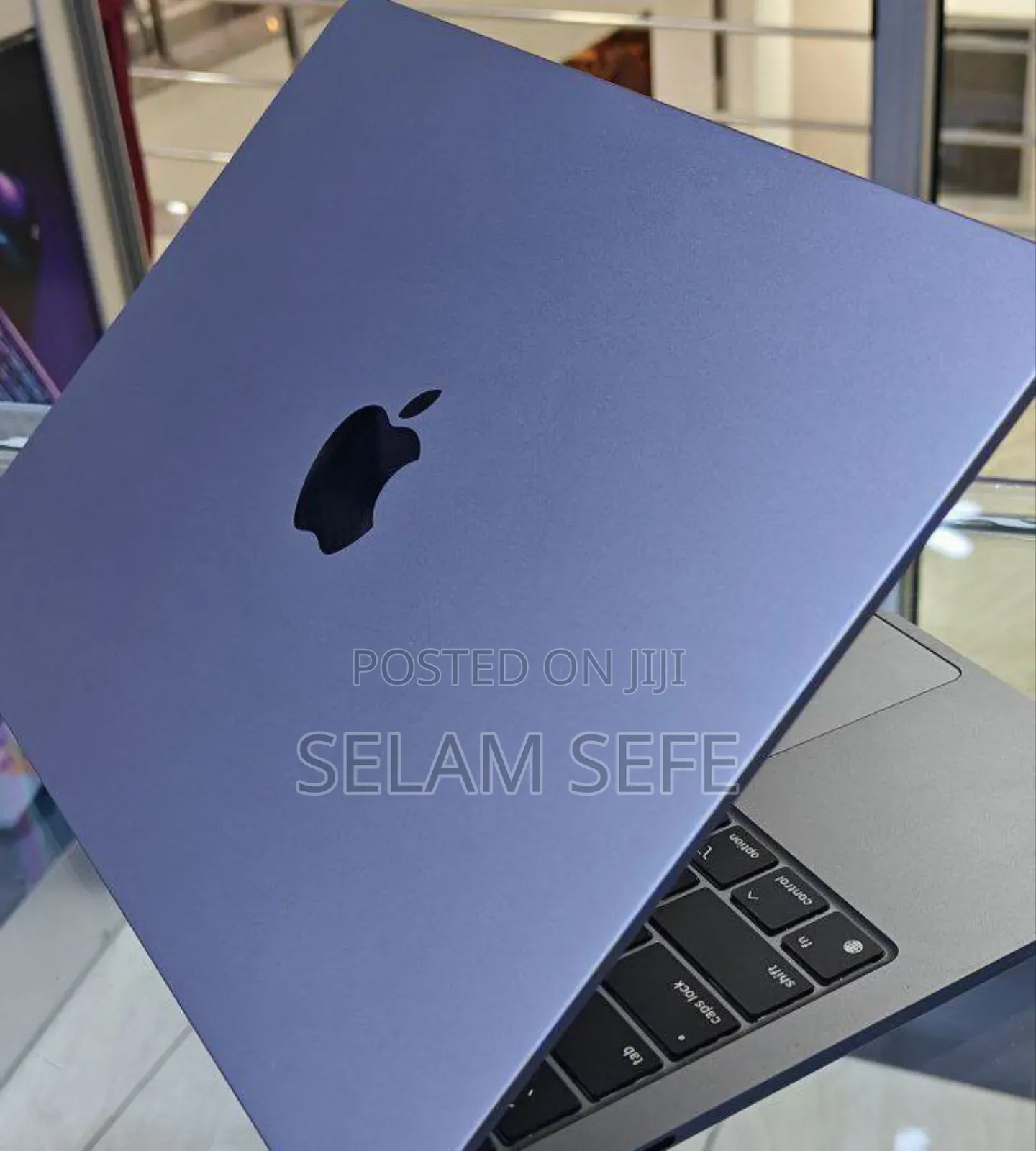 New Laptop Apple MacBook Air 2022 M2 8GB SSD 512GB