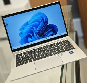New Laptop HP EliteBook 830 G8 16GB Intel Core I7 SSD 512GB