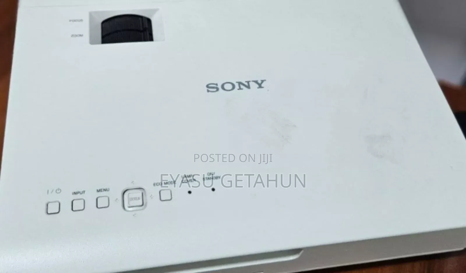 Sony VPL-Dx102 Projector