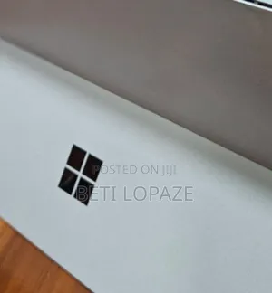 New Laptop Microsoft Surface Pro 7 8GB Intel Core I5 SSD 128GB