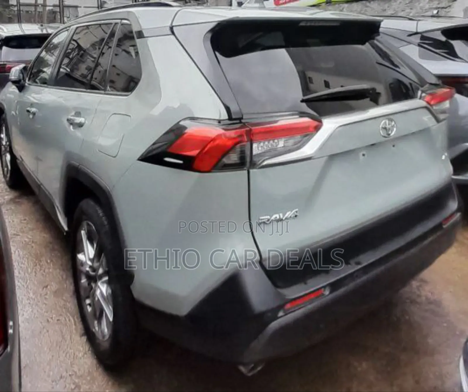 Toyota RAV4 2021 Green