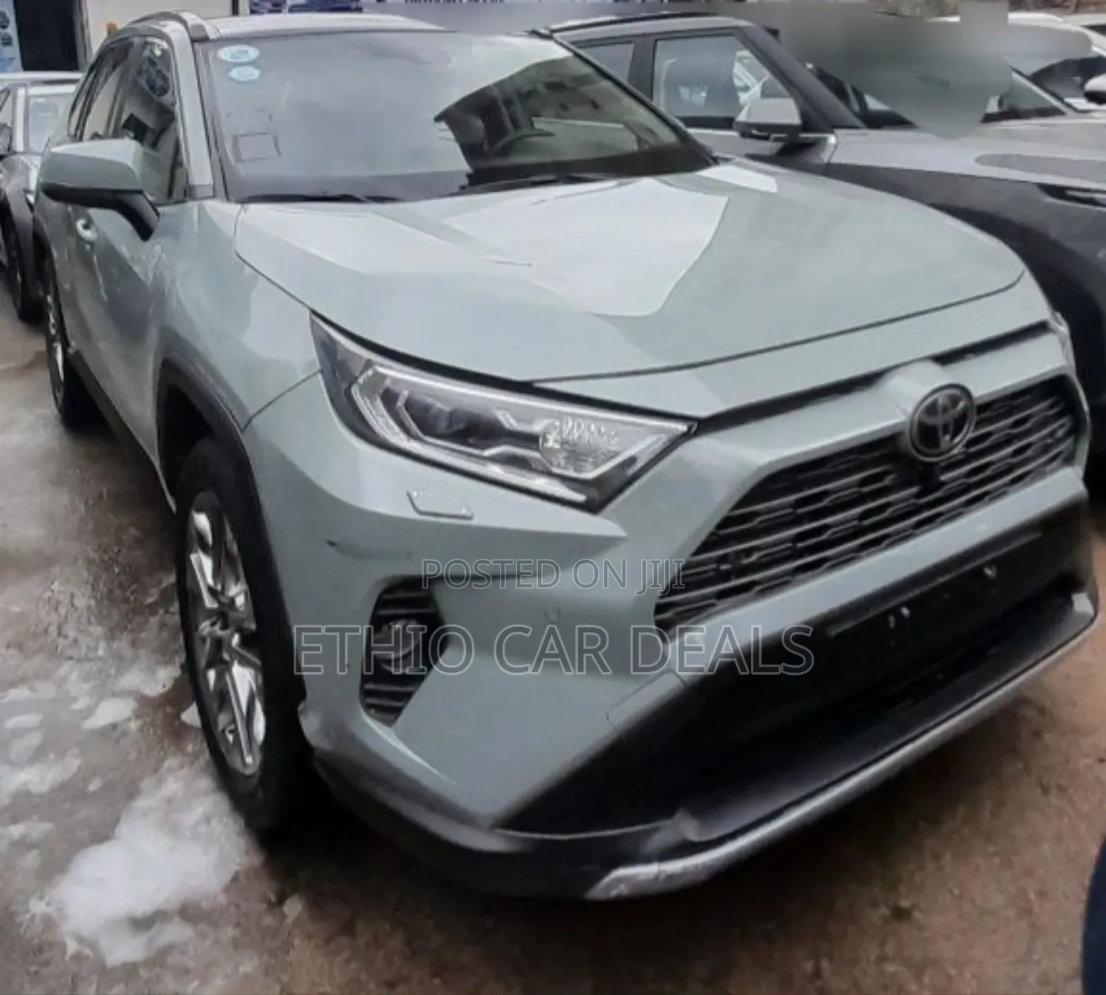 Toyota RAV4 2021 Green