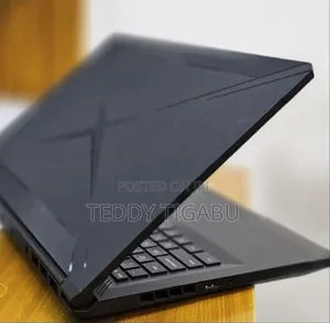 New Laptop Asus ROG Strix G15 16GB AMD Ryzen 7 SSD 512GB