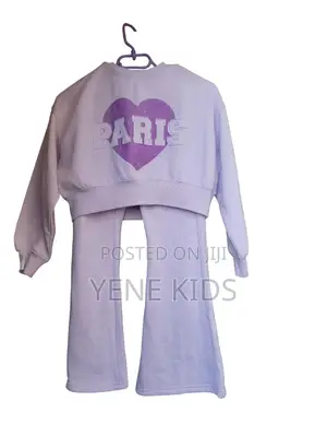 Photo - 2pcs Clothes