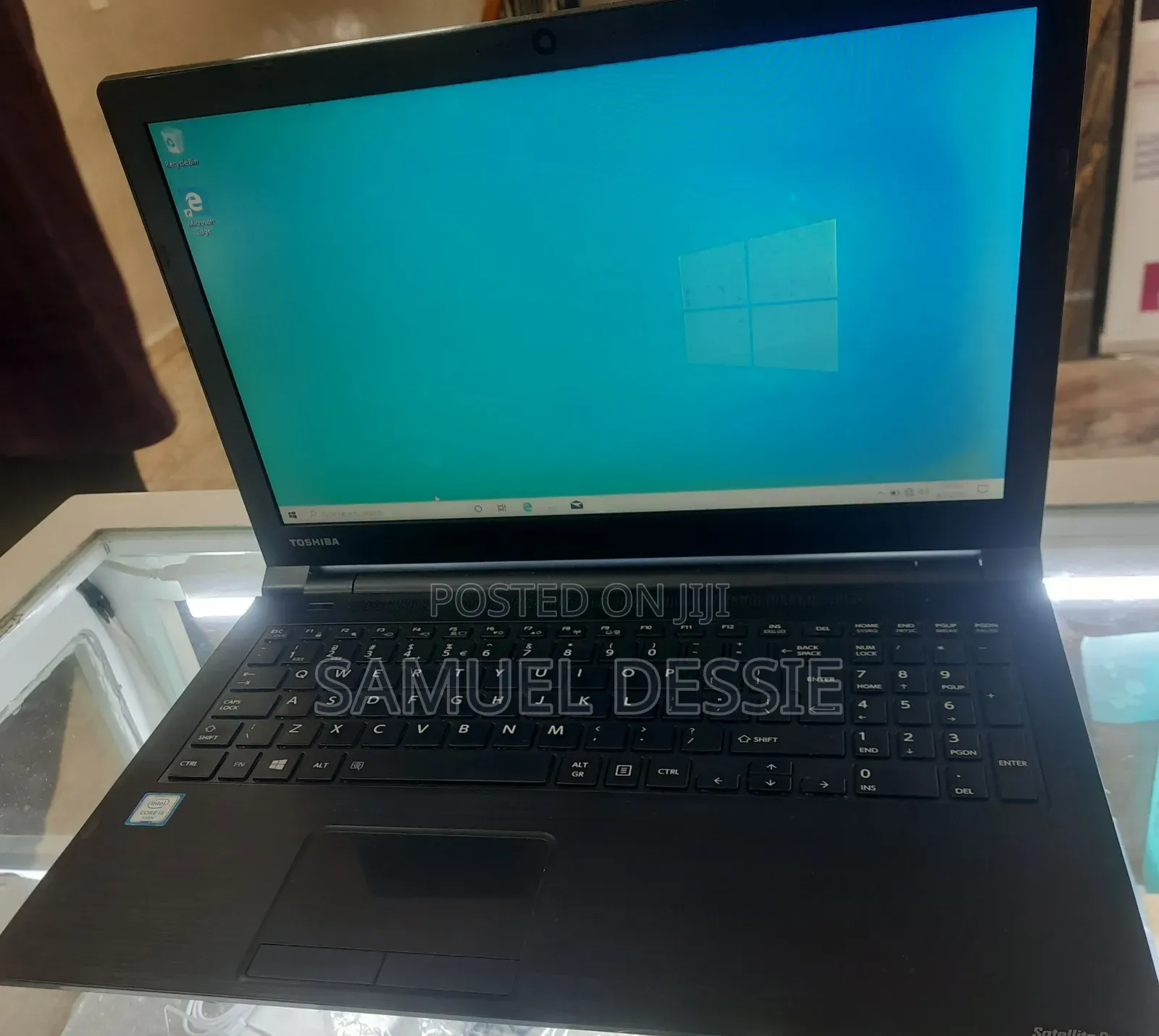 Laptop Toshiba Satellite C50 4GB Intel Core I5 HDD 1T