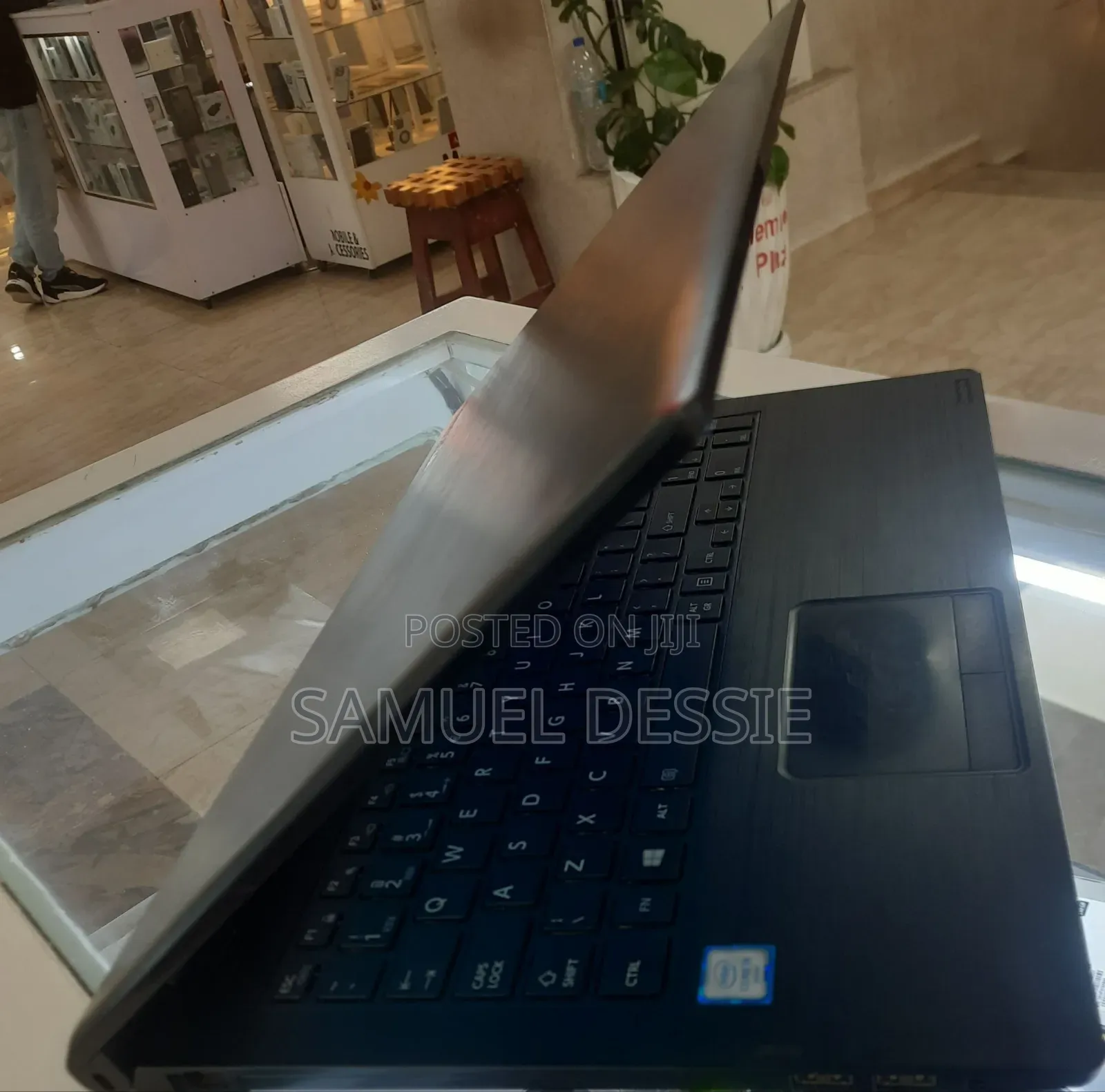 Laptop Toshiba Satellite C50 4GB Intel Core I5 HDD 1T