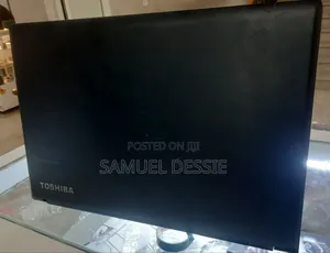 Laptop Toshiba Satellite C50 4GB Intel Core I5 HDD 1T