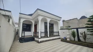 4bdrm Villa in Adis Ababa, Bole for sale