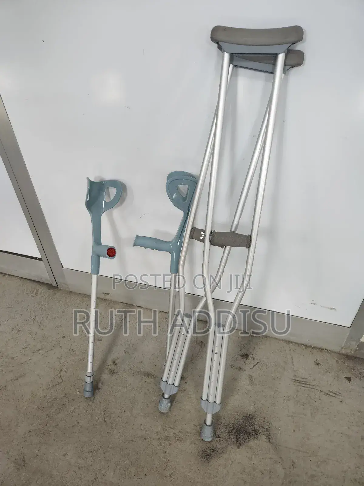 Axillary Bilateral Crutches麻醉crutches然亦crutches壓力axillary Crutches