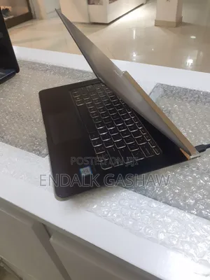 New Laptop HP Spectre 8GB Intel Core I7 SSD 256GB