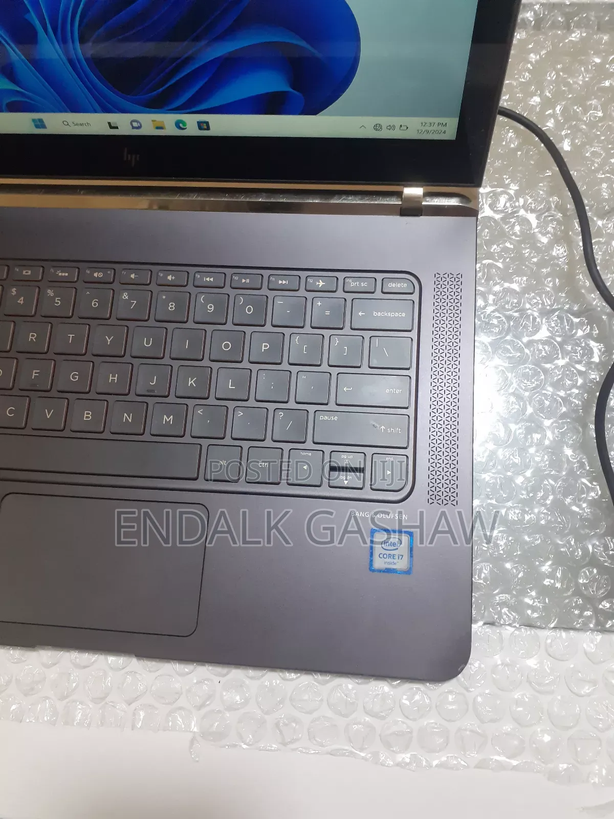 New Laptop HP Spectre 8GB Intel Core I7 SSD 256GB